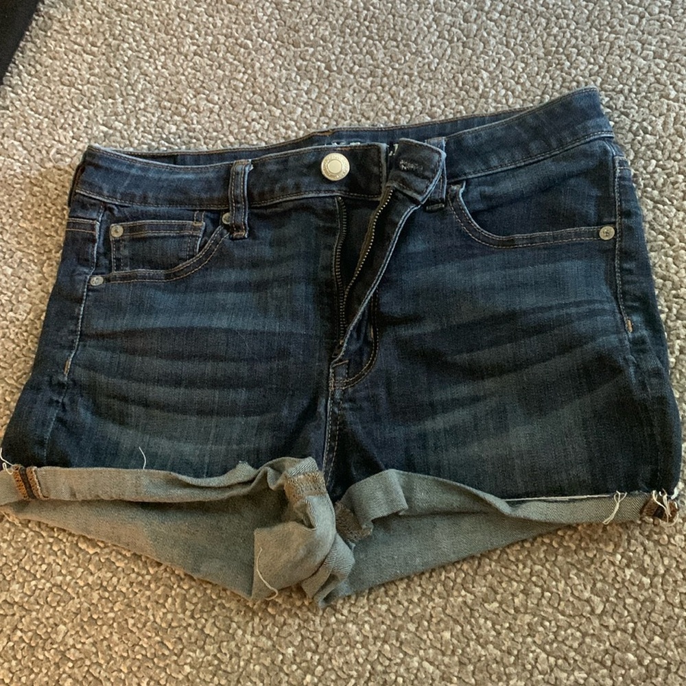 American Eagle size 8 super stretch shorts